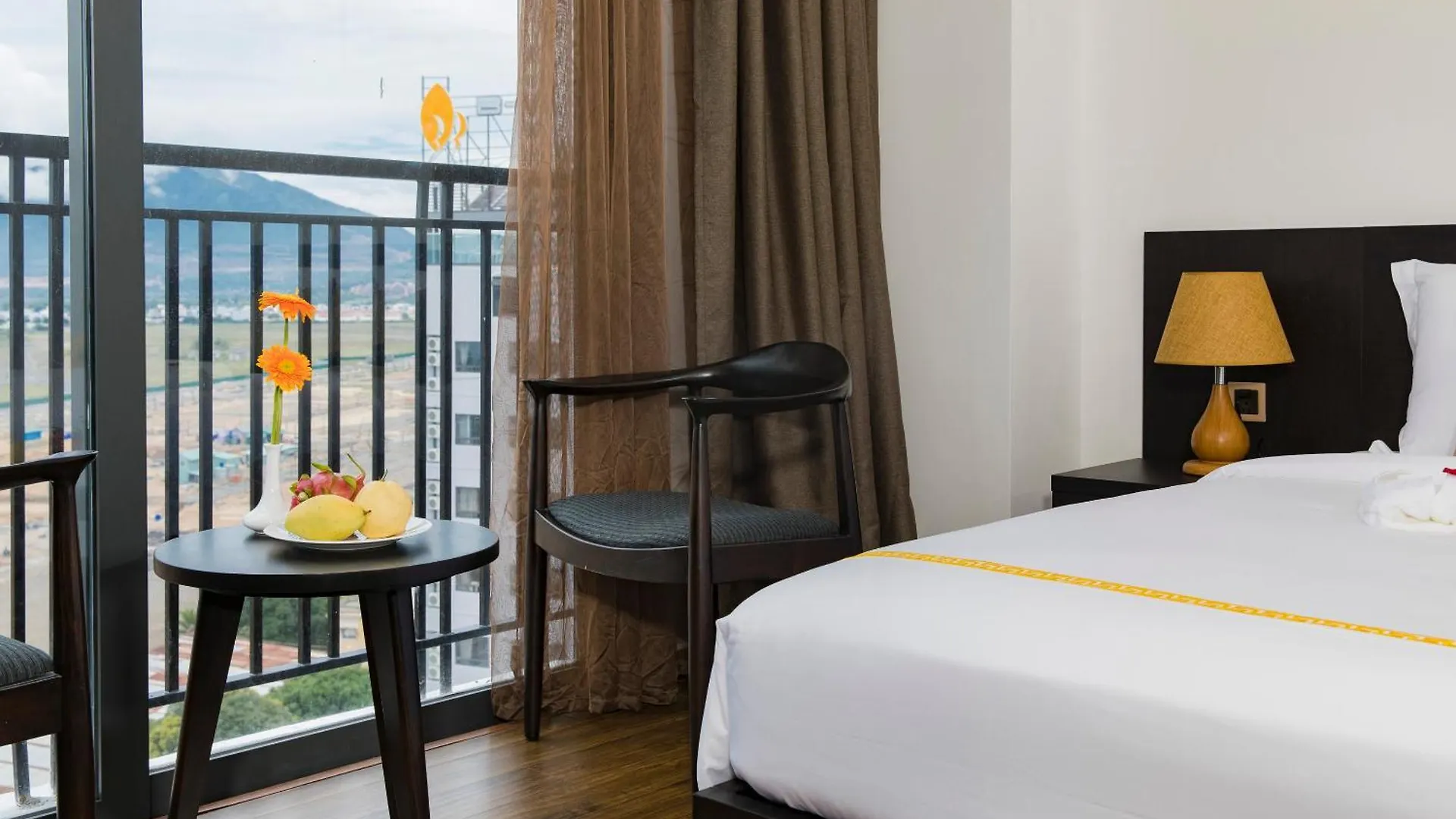 Meriton Hotel Nha Trang 4*,  Vietnam