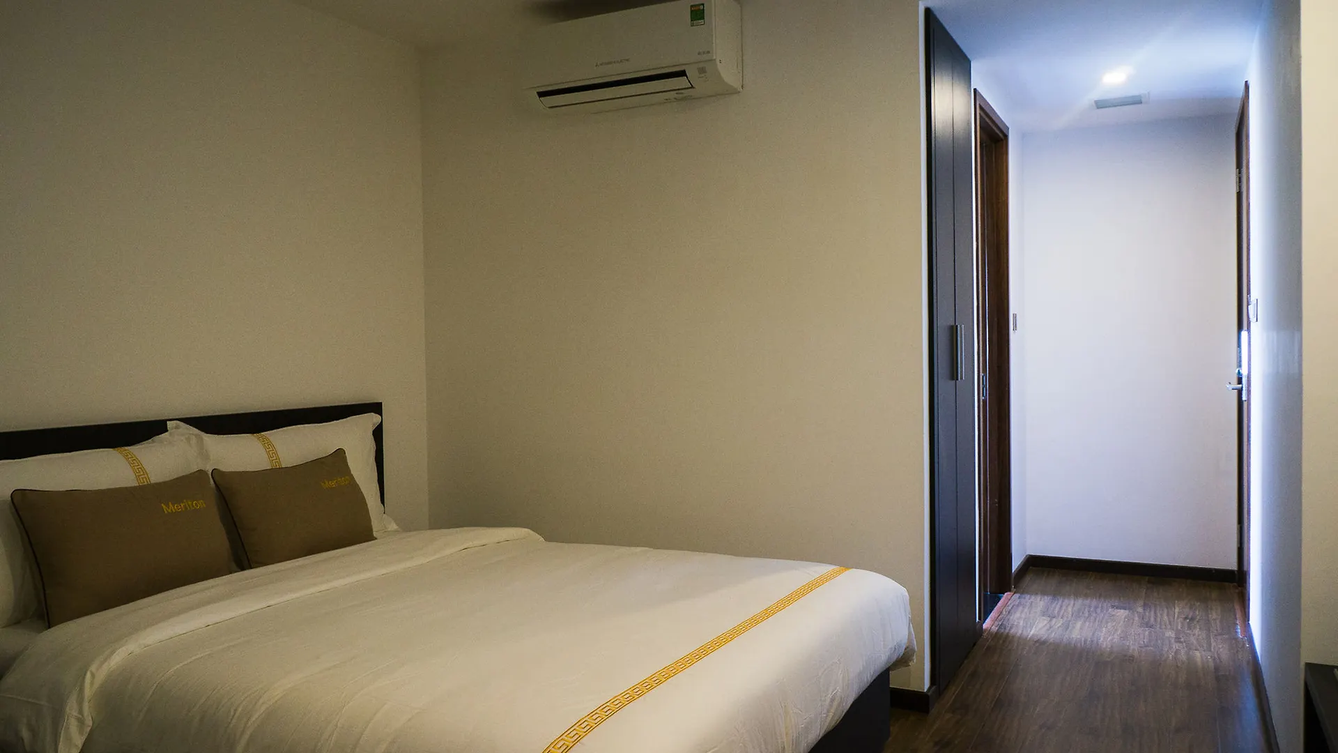 Meriton Hotel Nha Trang 4*,